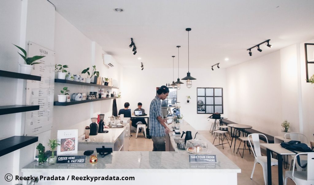 Suasana Indoor Aegis Coffee