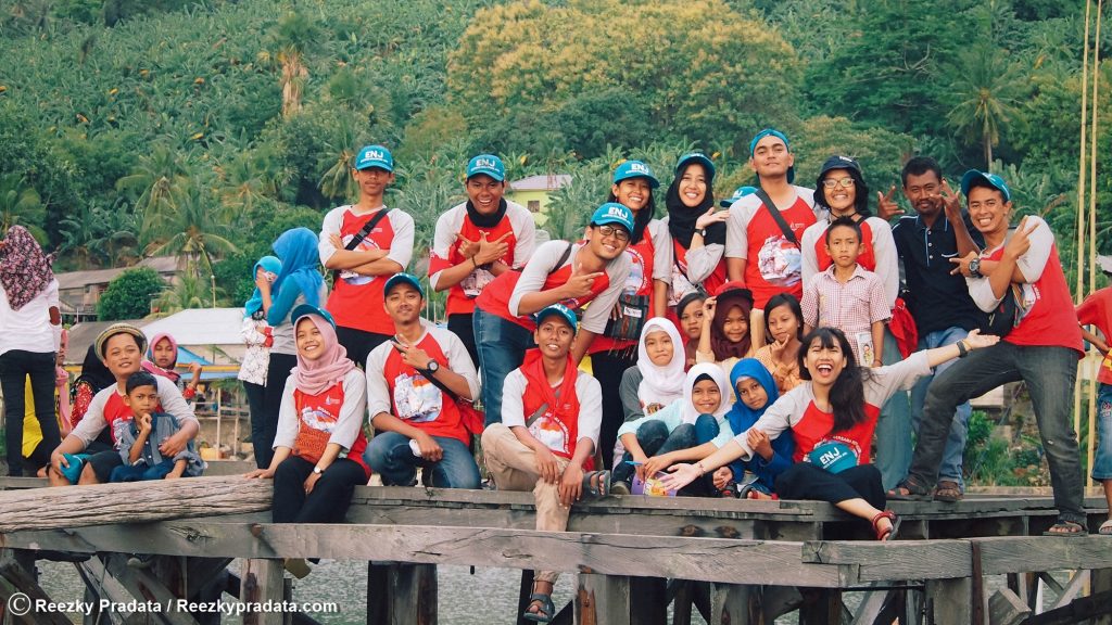 tim ENJ UGM 2017 Pulau Maradapan