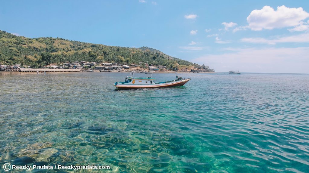 Perairan di Sekitar Pulau Maradapan